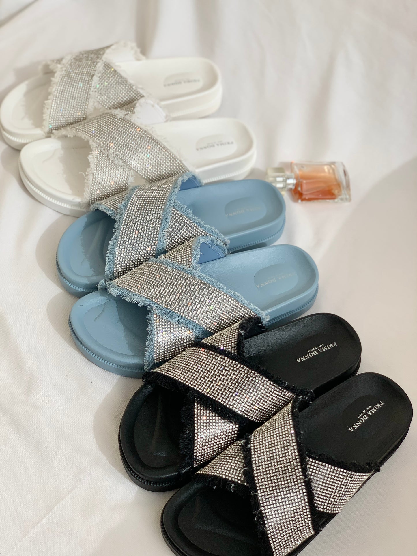 Cross slipper
