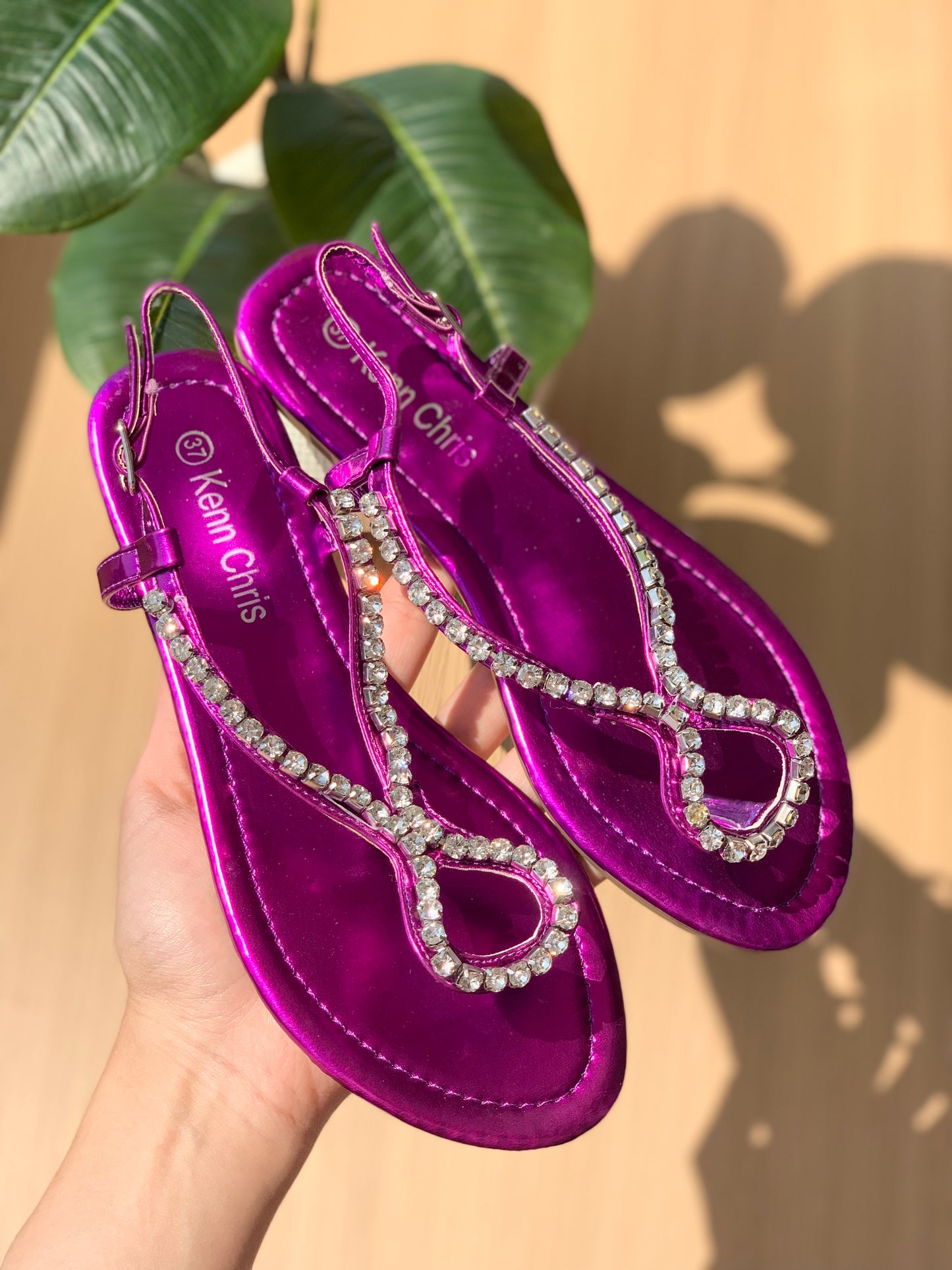 strus slipper