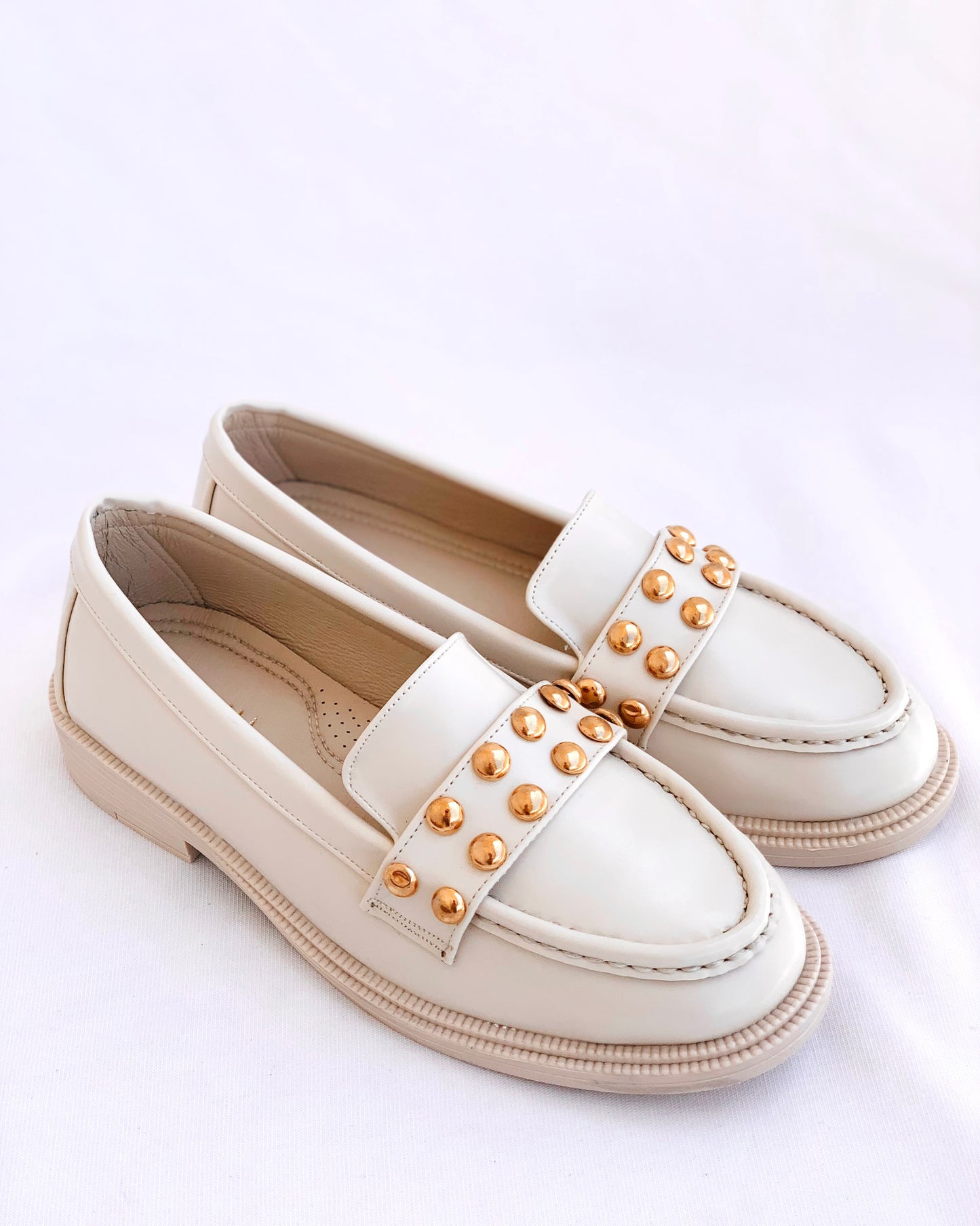 Shiny leather loafers