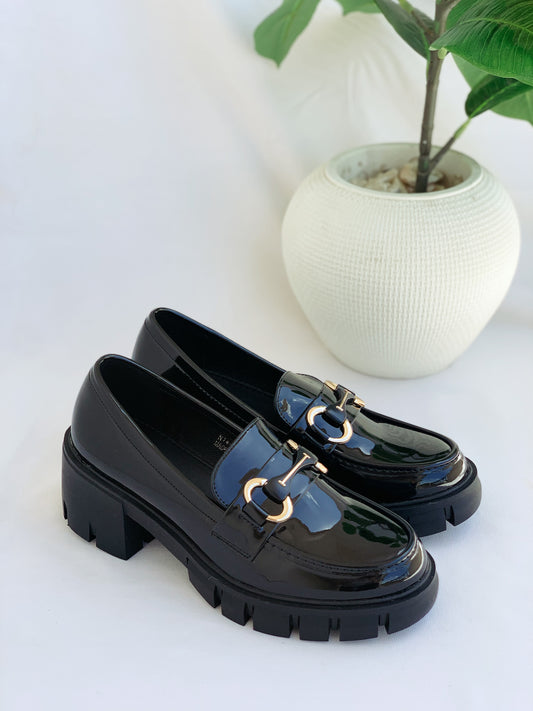 Verneh Loafers