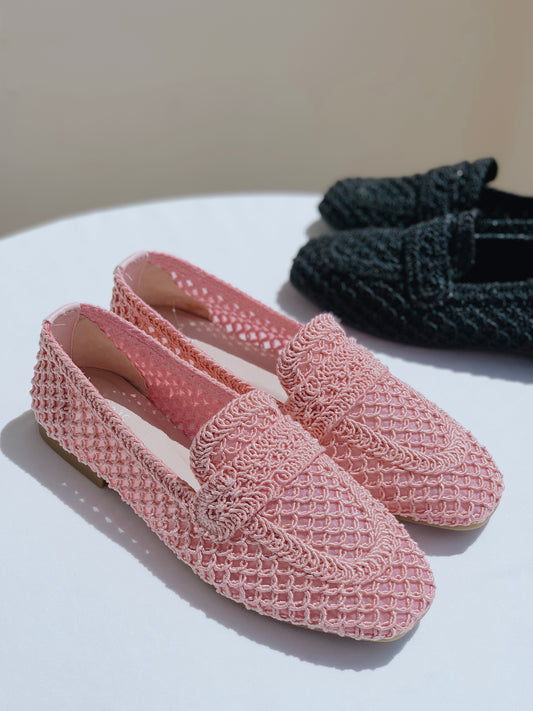 Knotted Flat