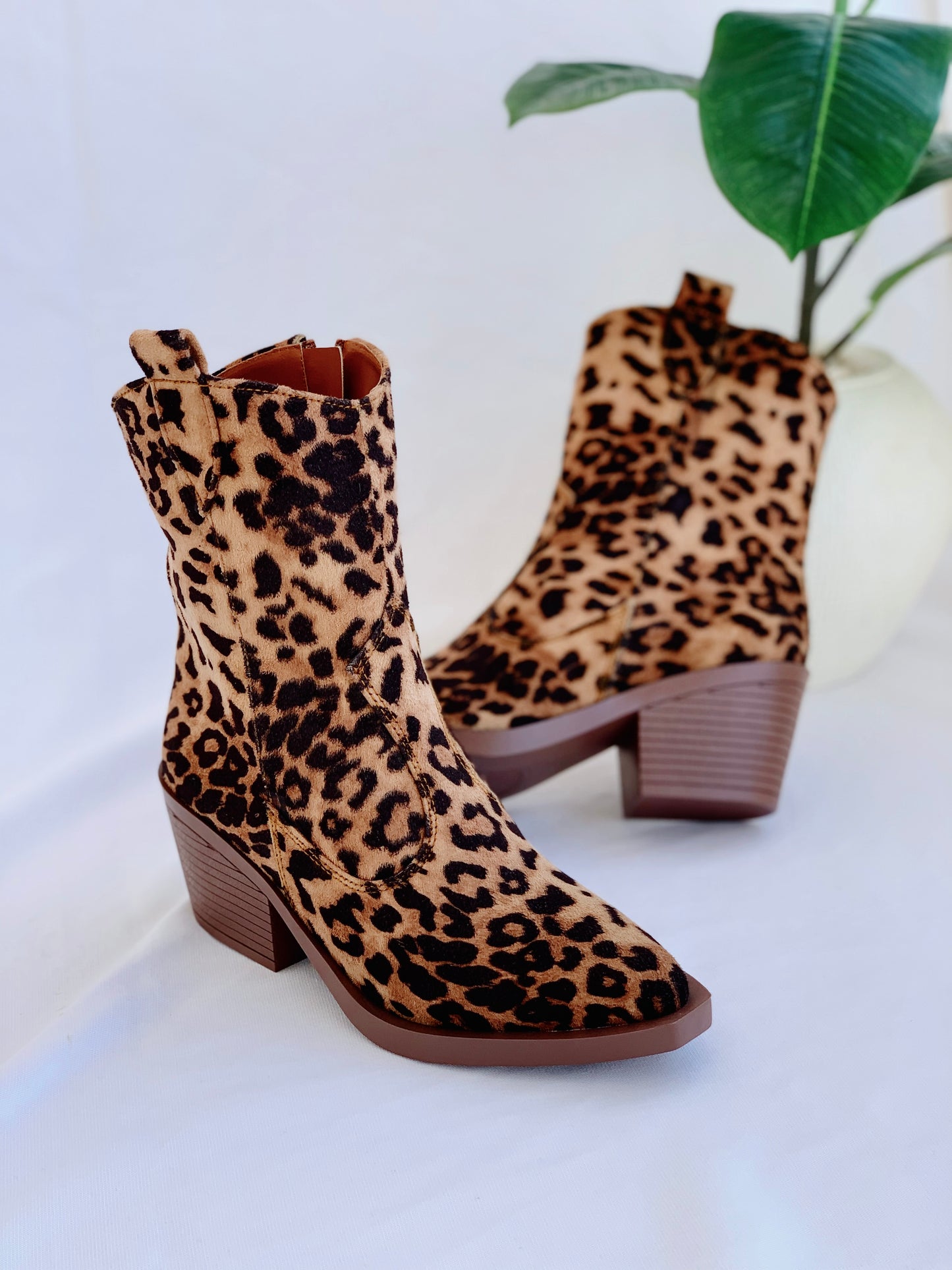 Leopard boots